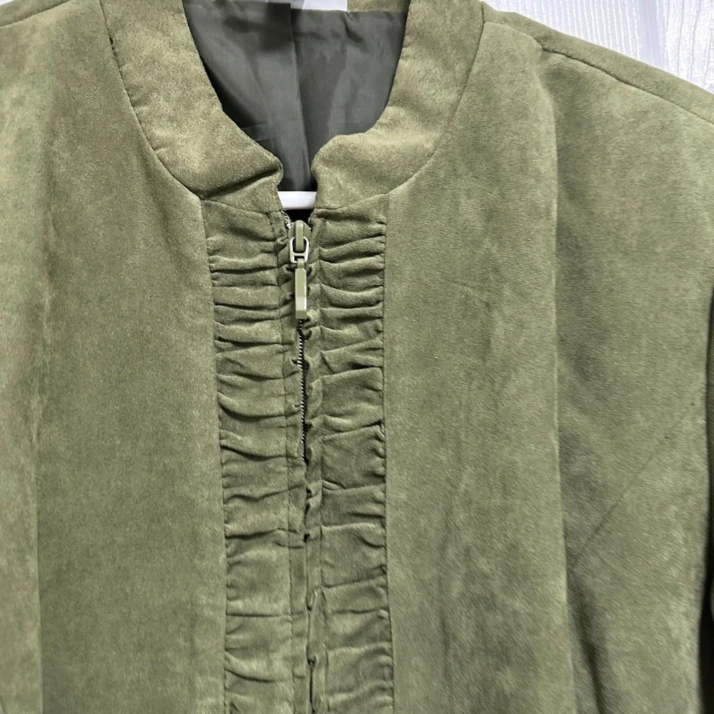 Dressbarn Women Olive Green Soft Suede Jacket Full Zip Front Lined Ruffles